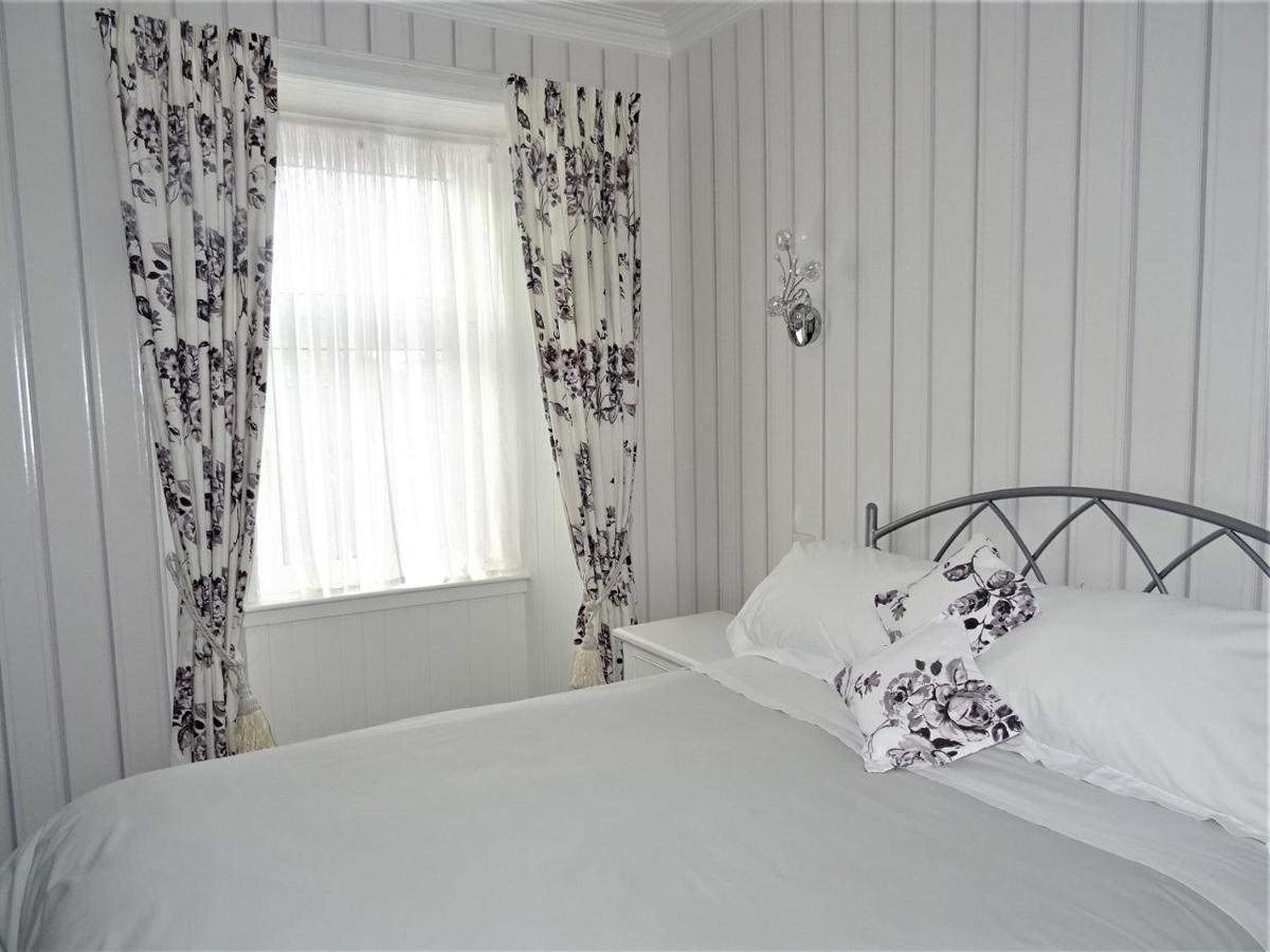 Adam Guest House Perth Bagian luar foto